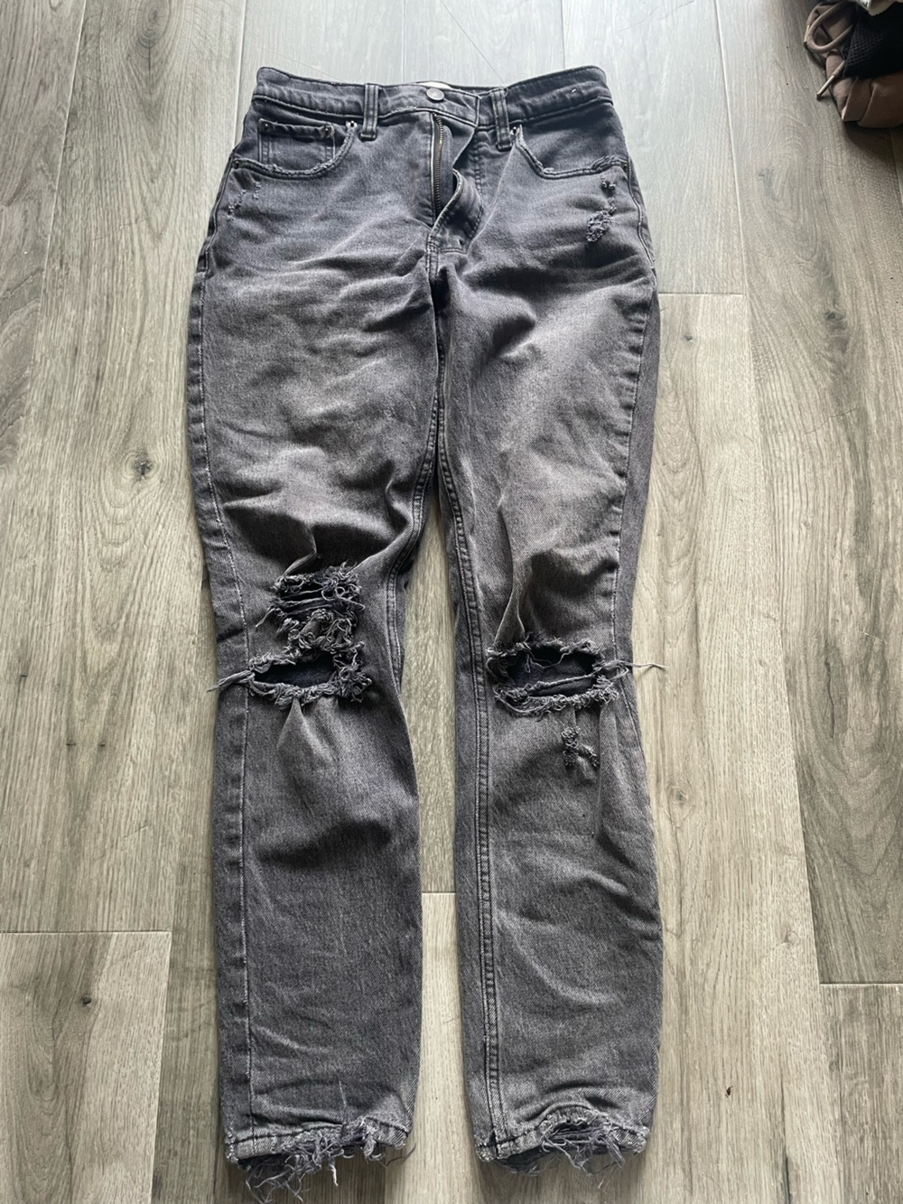 Abercrombie & Fitch Women's Washed Black Distressed Skinny Jeans